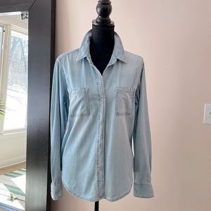 💙 Women's Target Universal Thread Denim Chambray Button-Up Top M 💙